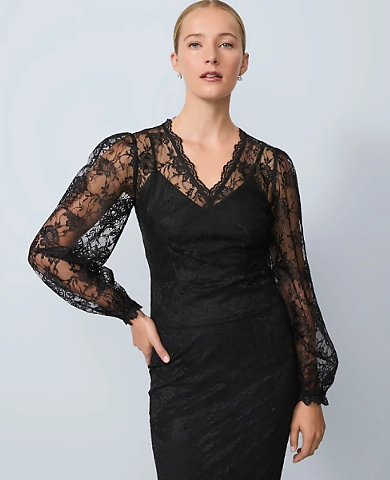 Ann Taylor Scalloped Lace Top Size 2 Black Women's
