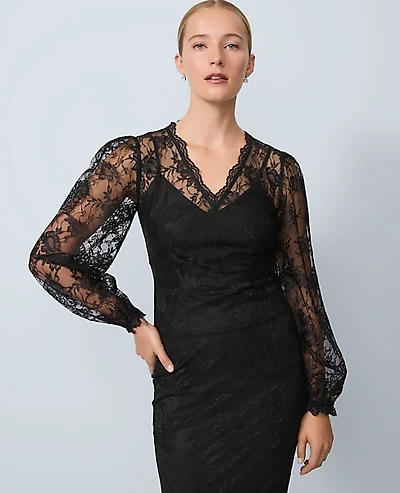 Ann Taylor Scalloped Lace Top Size 2 Black Women's