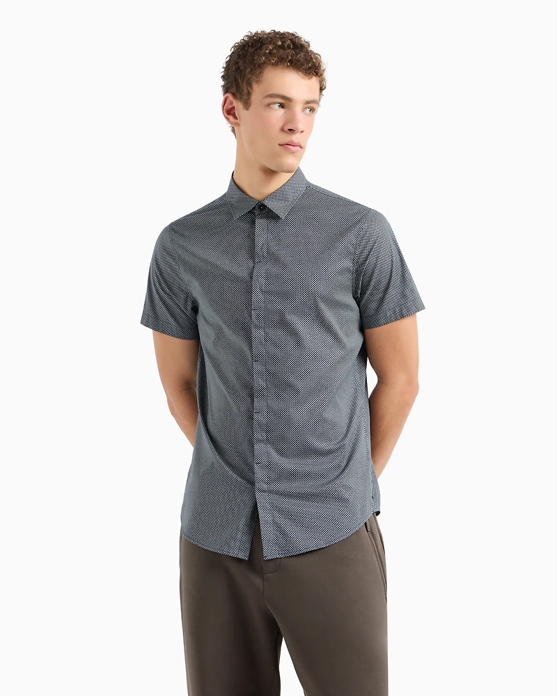 Slim fit shirt with short patterned sleeves