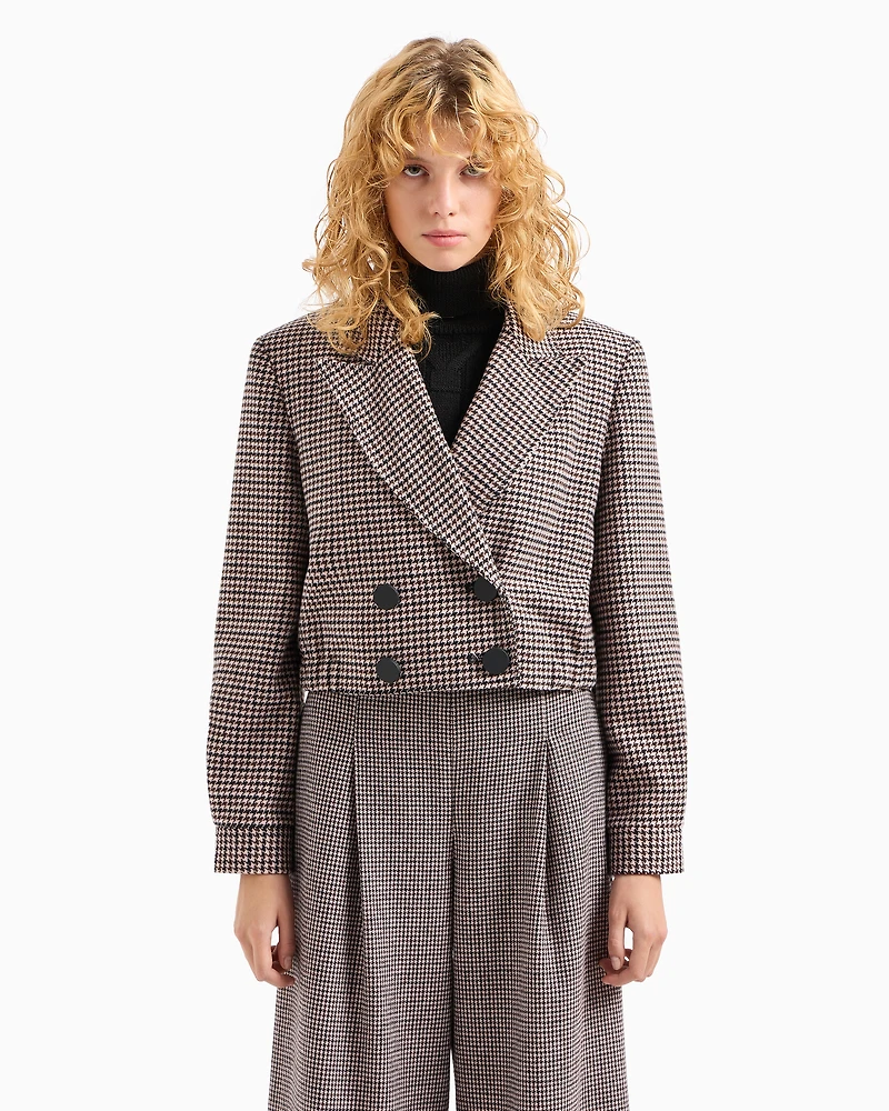 Short pleated jacket