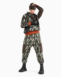 Camouflage cargo pants with velvet pockets