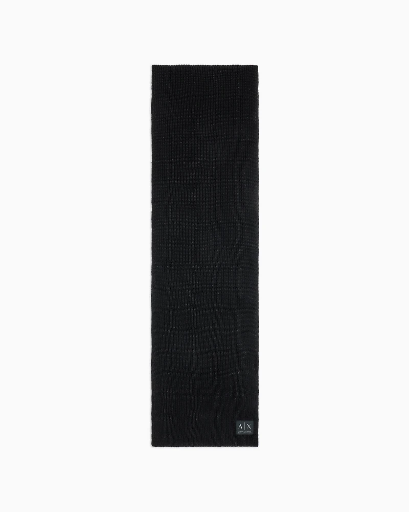 Ribbed knitted scarf with lurex yarn