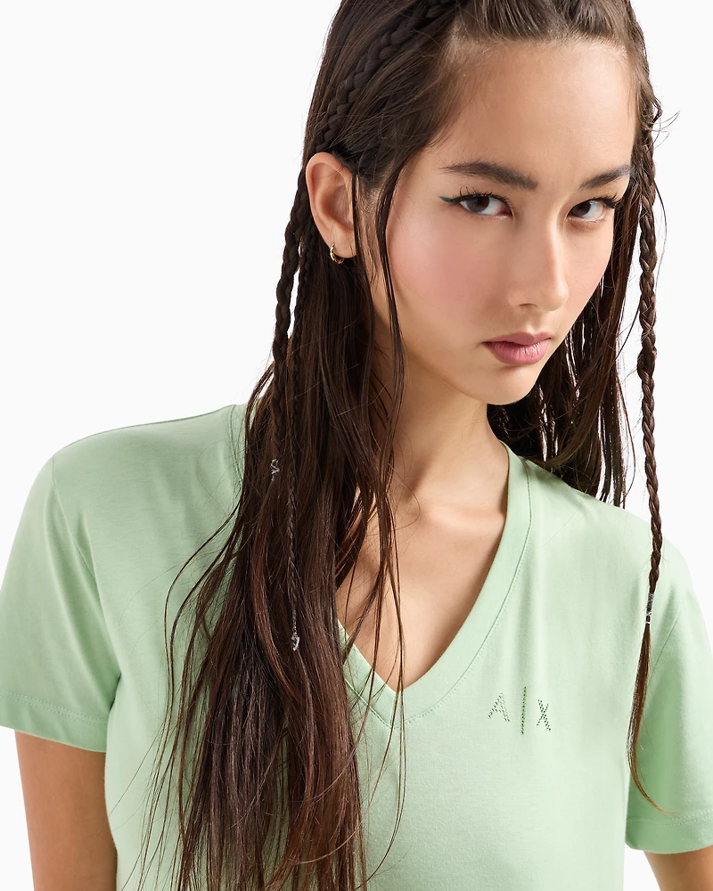 Slim fit jersey T-shirt with V-neck and small logo