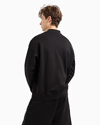 Crewneck sweatshirt with zip-up pocket