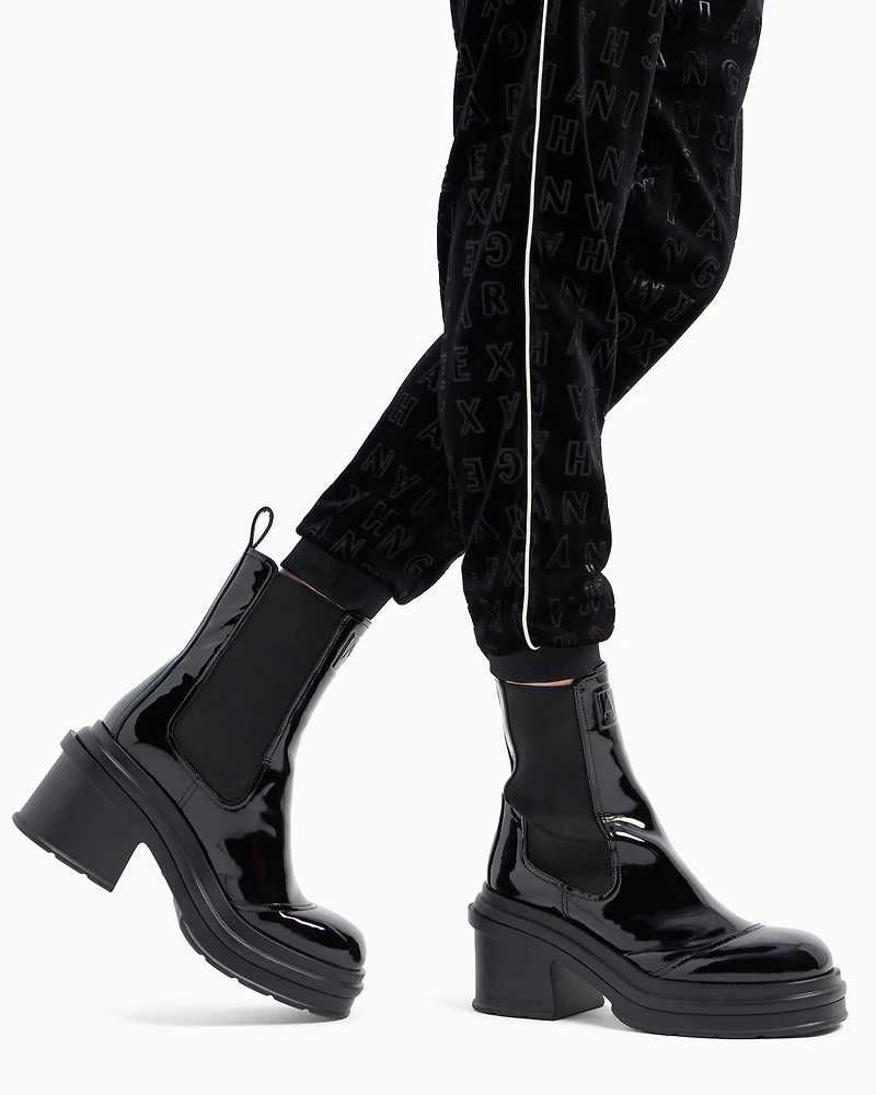 Allover logo velvet jogger pants