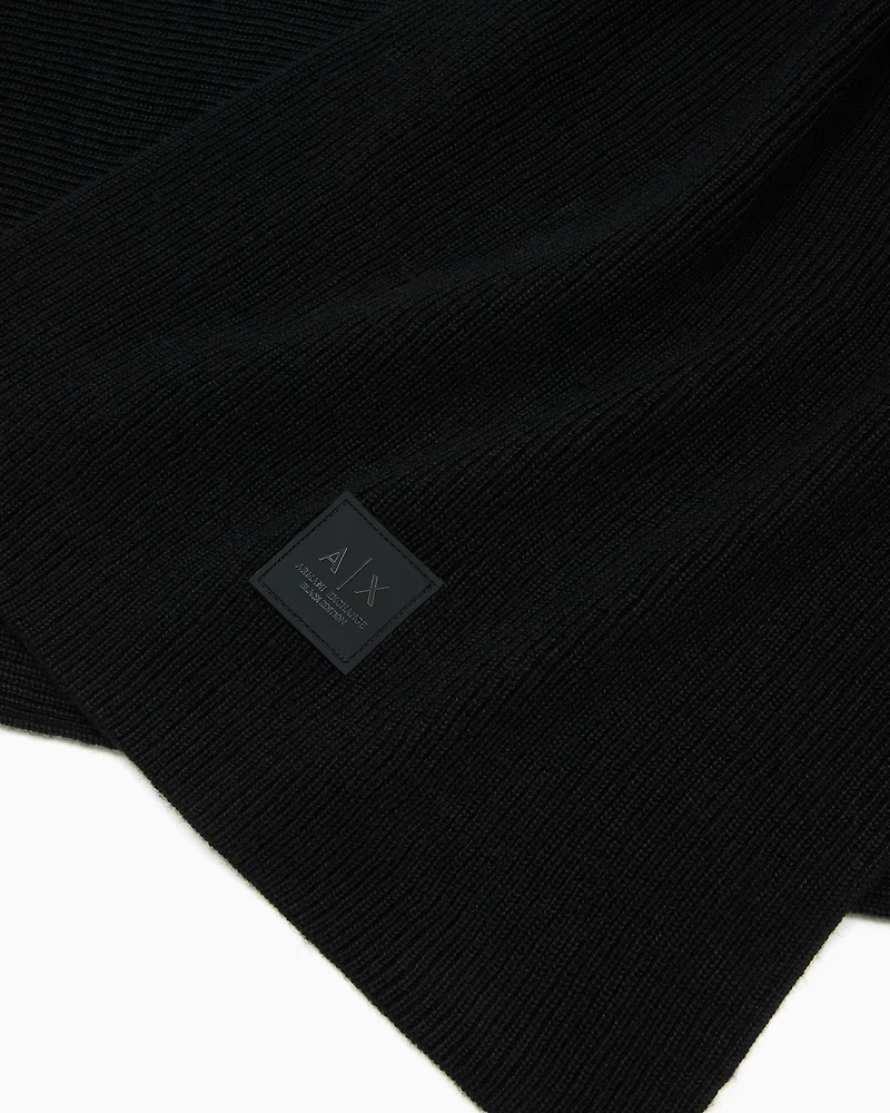 Maxi scarf with logo label