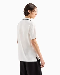 cotton polo with contrasting collar profiles