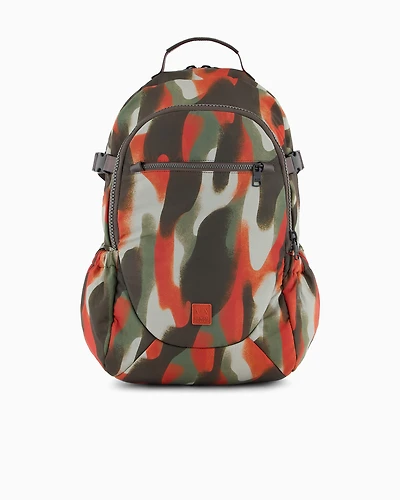 Garnet material backpack with small logo