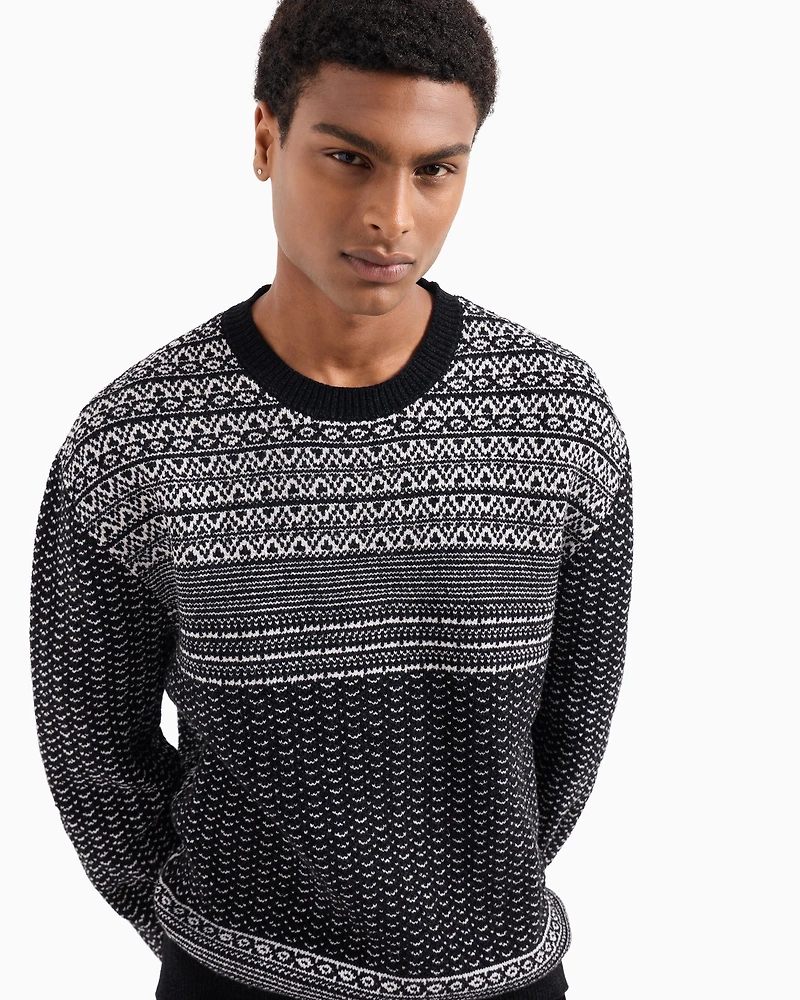 Two-tone tricot pattern sweater