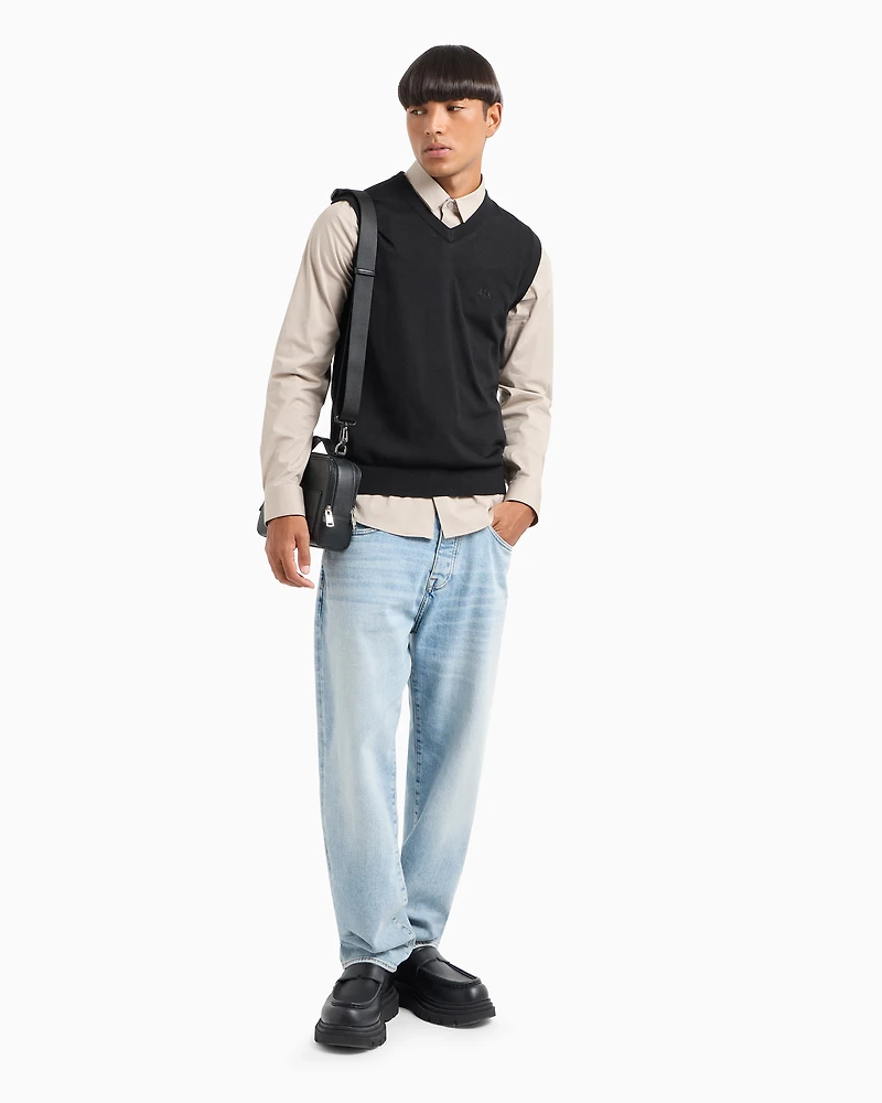 V-neck vest