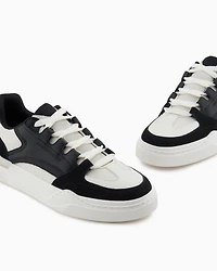 Oversized sneakers with contrasting inserts