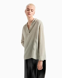 Crepe blouse with pleats on the back