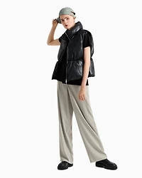 Relaxed fit T-shirt with round neck and logo