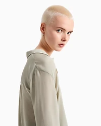 Crepe blouse with pleats on the back