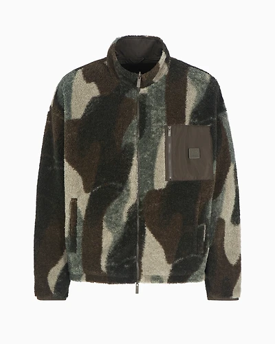 Reversible camouflage zones across the entire surface