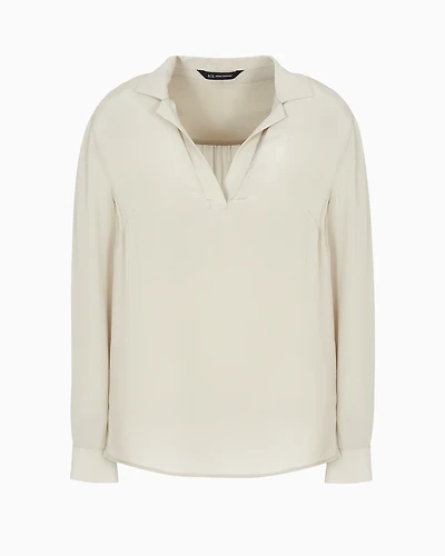 Crepe blouse with pleats on the back
