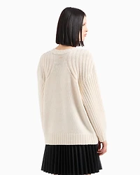 Crewneck sweater with raglan sleeves