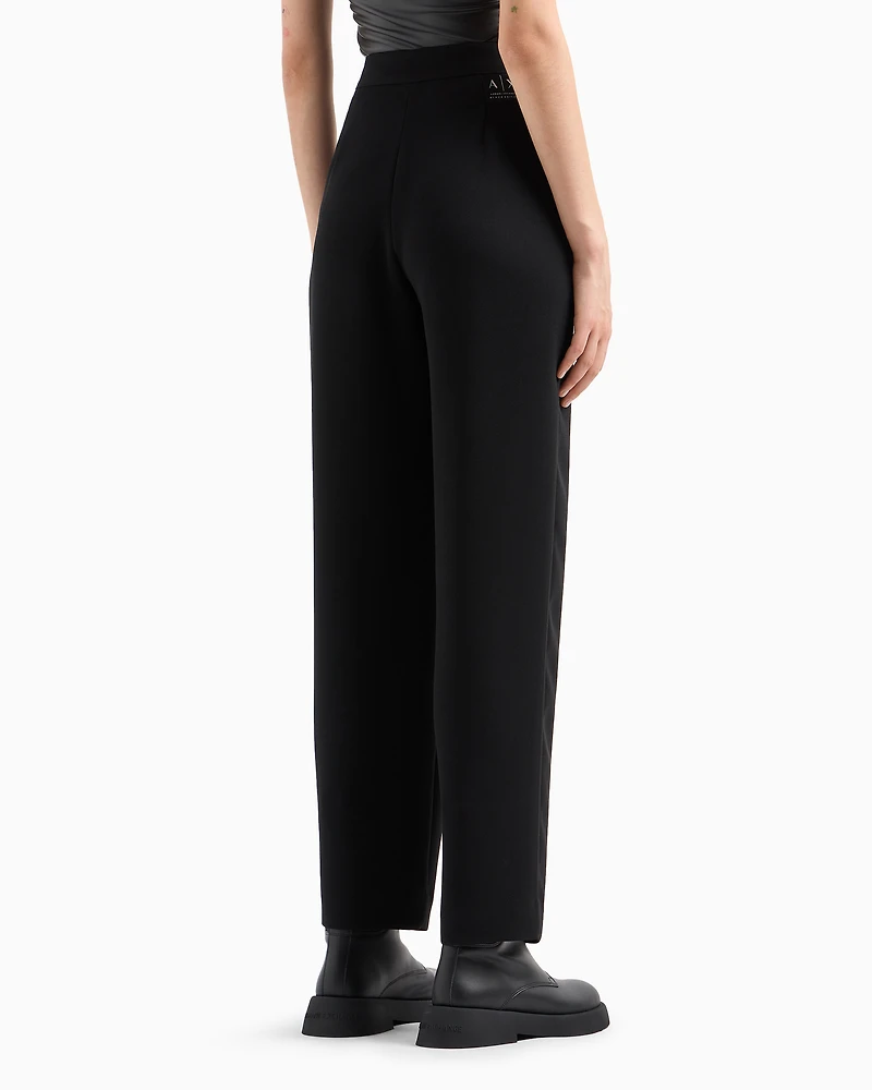 Pleated trousers flowing fabric