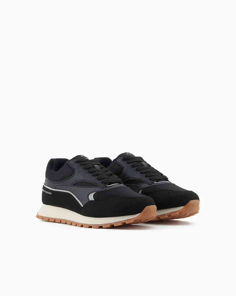 Chunky sneakers with contrasting inserts