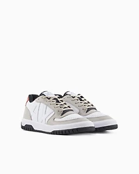 Sneakers with logo