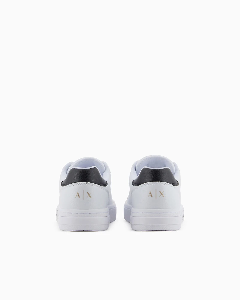Sneakers with signature logo on the sole