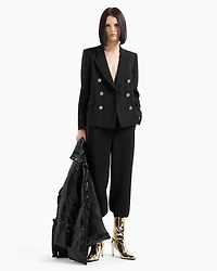 Single-breasted jacket with two buttons