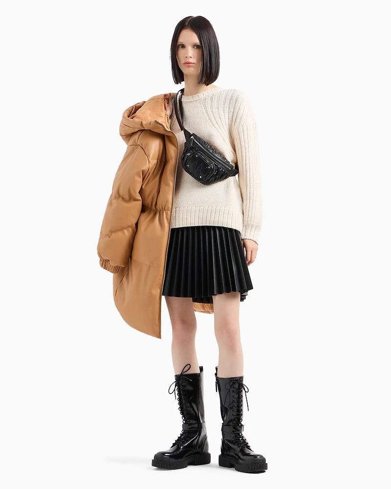 Crewneck sweater with raglan sleeves