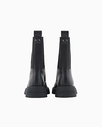 Combat boots with elastic and zip