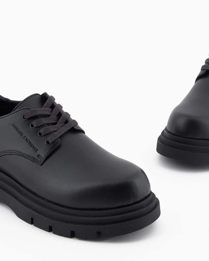 Genuine leather lace-ups