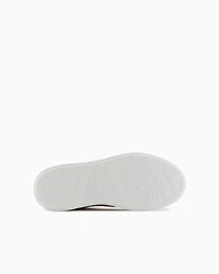 Sneakers with laces combined material