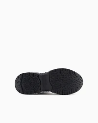 Chunky sneakers with contrasting sole