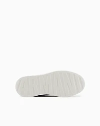 Sneakers with rope piping