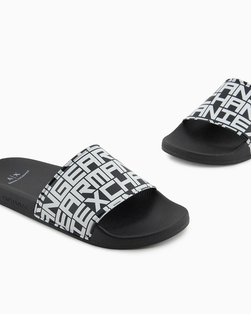 Slippers with logo band