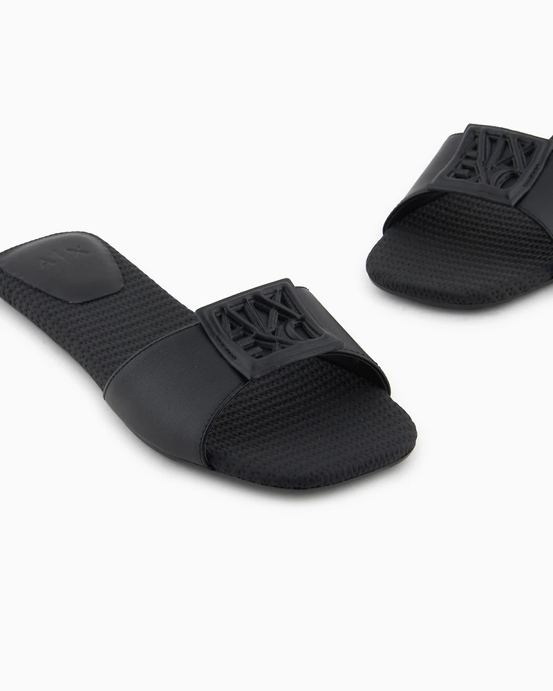 Slippers with band and logo