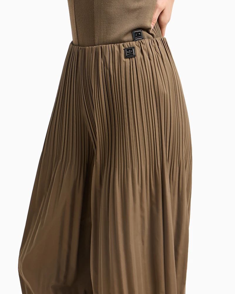 Wide trousers pleated fabric
