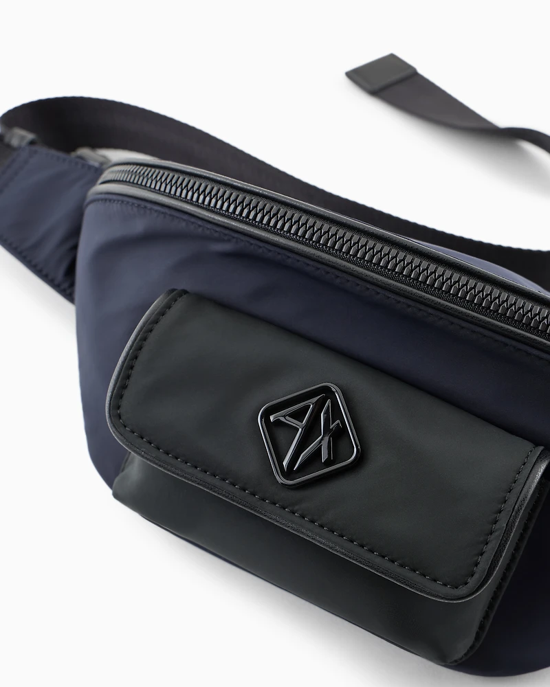 Bum bag with small external pocket