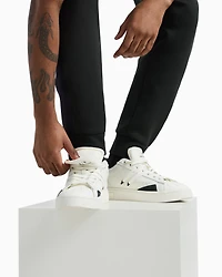 Sneakers eco-leather with contrasting laces