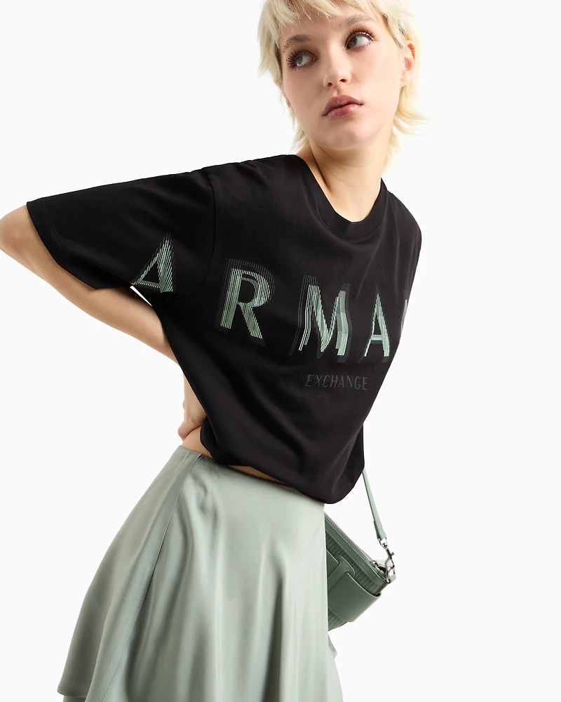Cropped T-shirt with optical effect logo