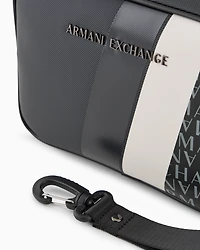 Shoulder bag with contrasting band