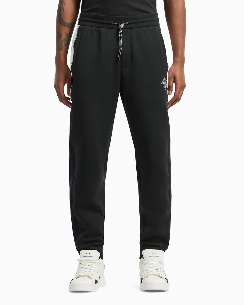 Jogger pants sweatshirt with contrasting inserts