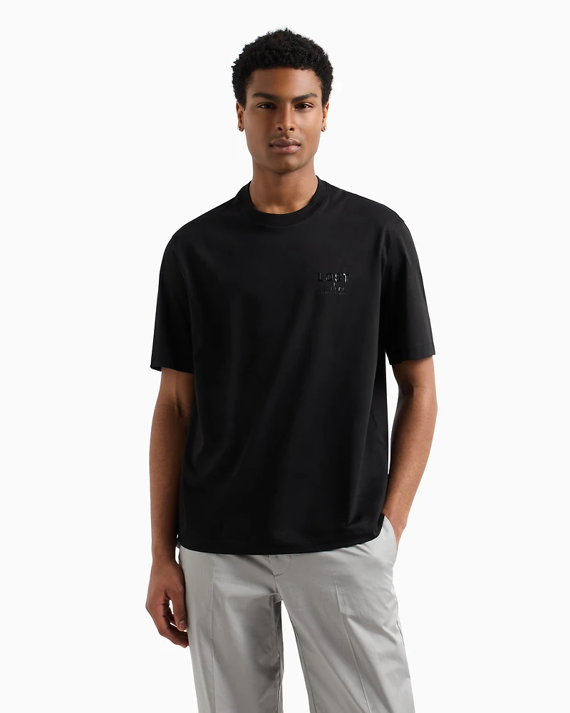 Regular fit T-shirt with print on the chest