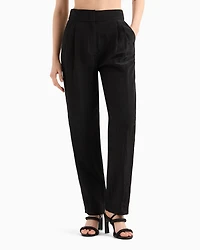Trousers with pleats flowing fabric