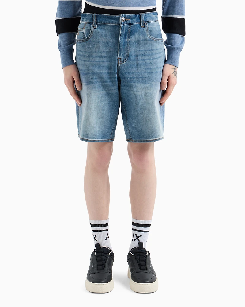 Cotton denim shorts with contrast stitching