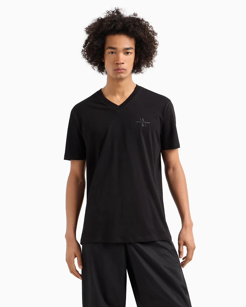 Regular fit T-shirt with V-neck