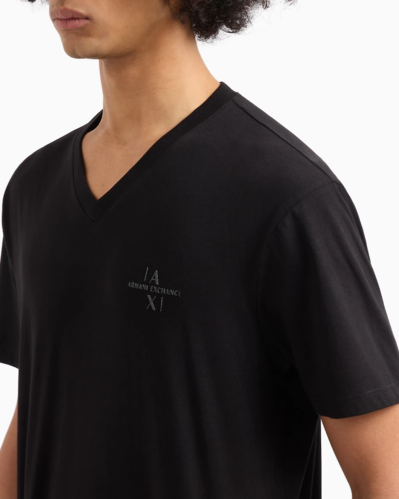 Regular fit T-shirt with V-neck