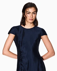 Longuette dress with slit