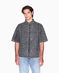 Regular fit shirt with kaleidoscope print