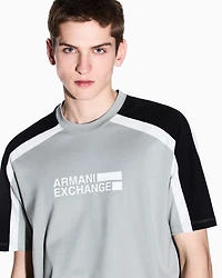 Short-sleeved sweatshirt with contrasting stripes