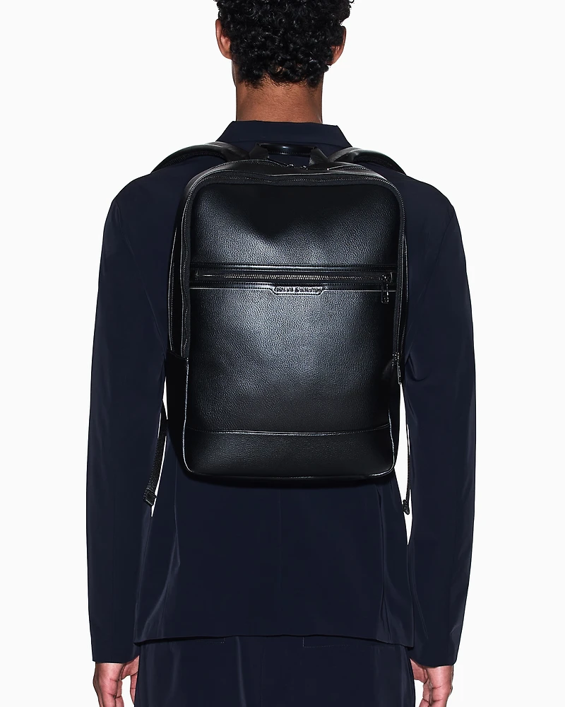 Square backpack with logo