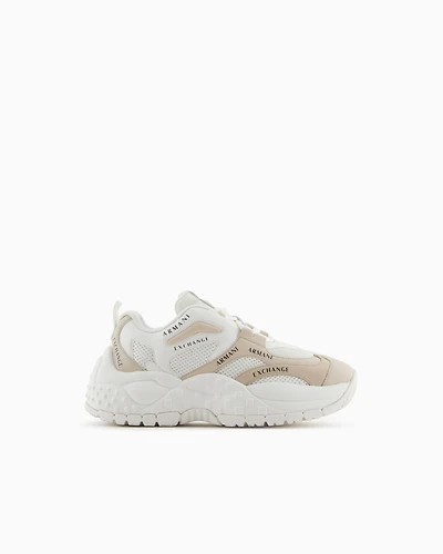 Chunky sneakers with contrasting inserts